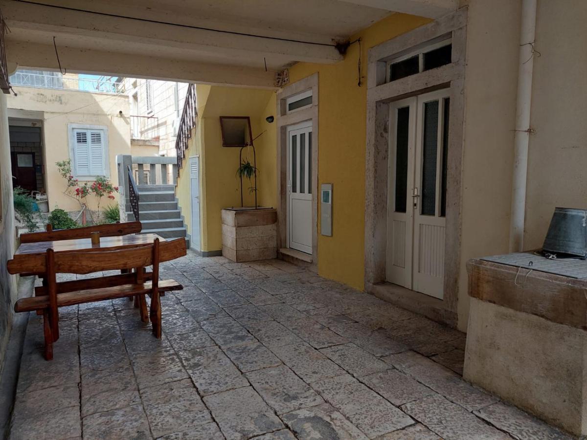 Apartmani Antonia Račišće Exteriér fotografie